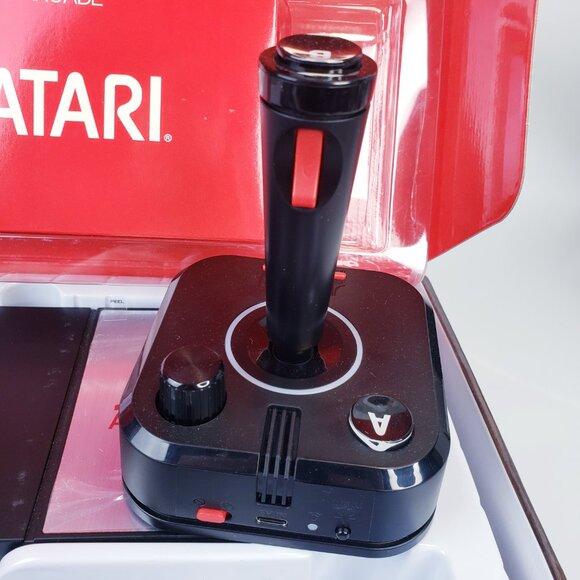 Atari Gamestation Pro with 2 Joysticks and 200 Games - Picture 8 of 8